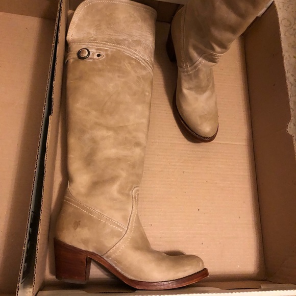 Taupe FRYE boots - Picture 2 of 4